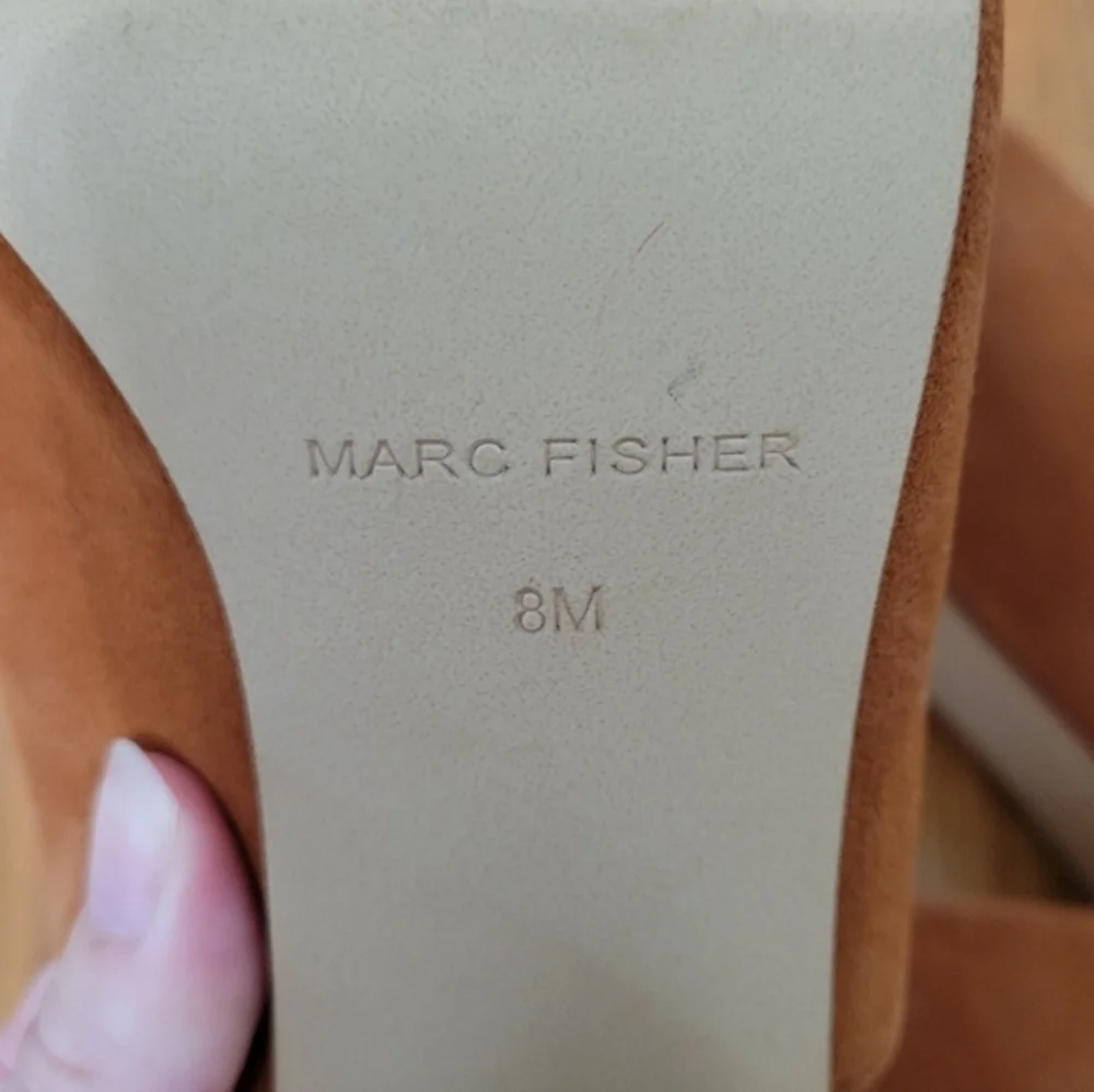 Marc Fisher cognac peeling